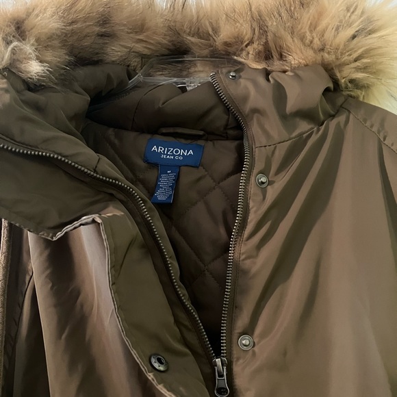 Arizona Hooded Jacket - Picture 2 of 3